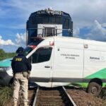 Ambulância é arrastada por trem e quatro pessoas ficam feridas no Paraná
