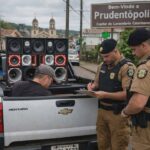 A Policia Militar de Prudentópolis autua GM/Montana, o qual transitava com o som em volume excessivamente alto